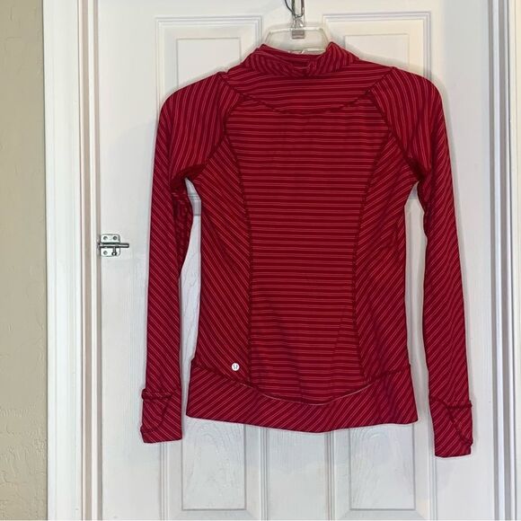 Lululemon Athletica Think Fast Half Zip Pullover Size 8 Deepest Cranberry - Picture 4 of 10